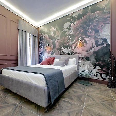 רומא Ych-Butterfly Flat Close Trevi Fountain מראה חיצוני תמונה