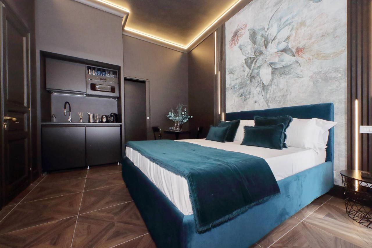 רומא Ych-Butterfly Flat Close Trevi Fountain מראה חיצוני תמונה